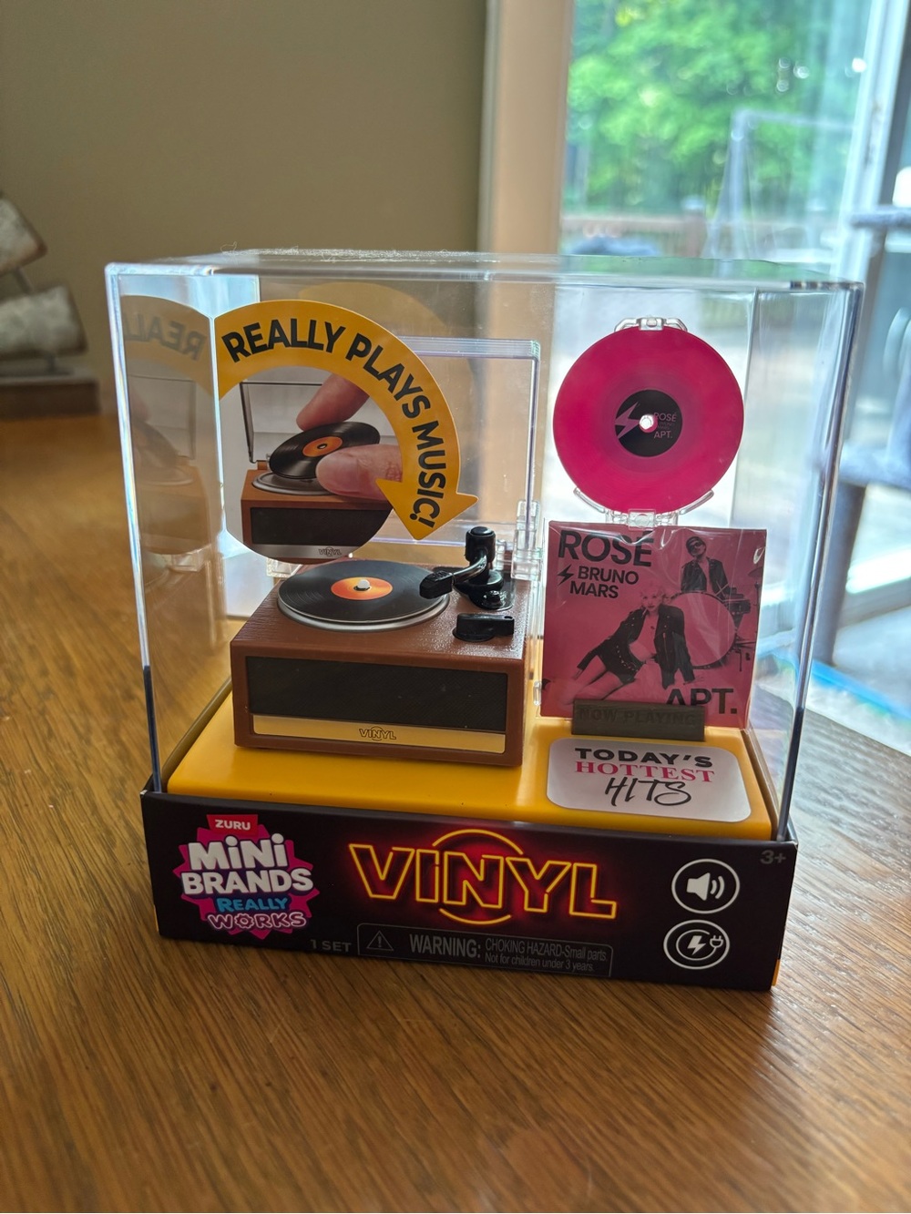 ZURU Mini Brands Vinyl Record Player